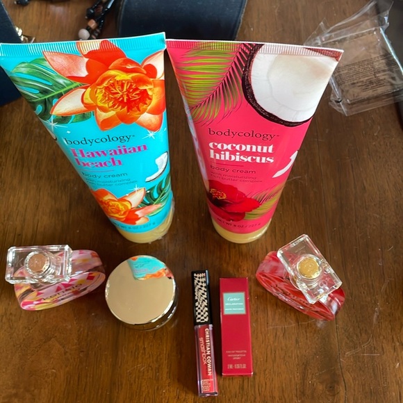 kensie,cartier,Estée Lauder,Smashbox,bodycology Other - 🌟🌟HOST PICK🌟🌟 7 Brand New Beauty Products Comes with X-Large Makeup bag